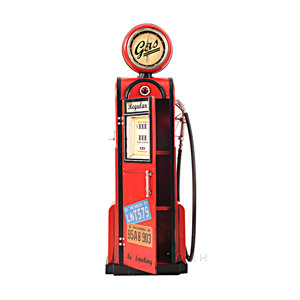 Decorative Gas Pump with Clock 1:4