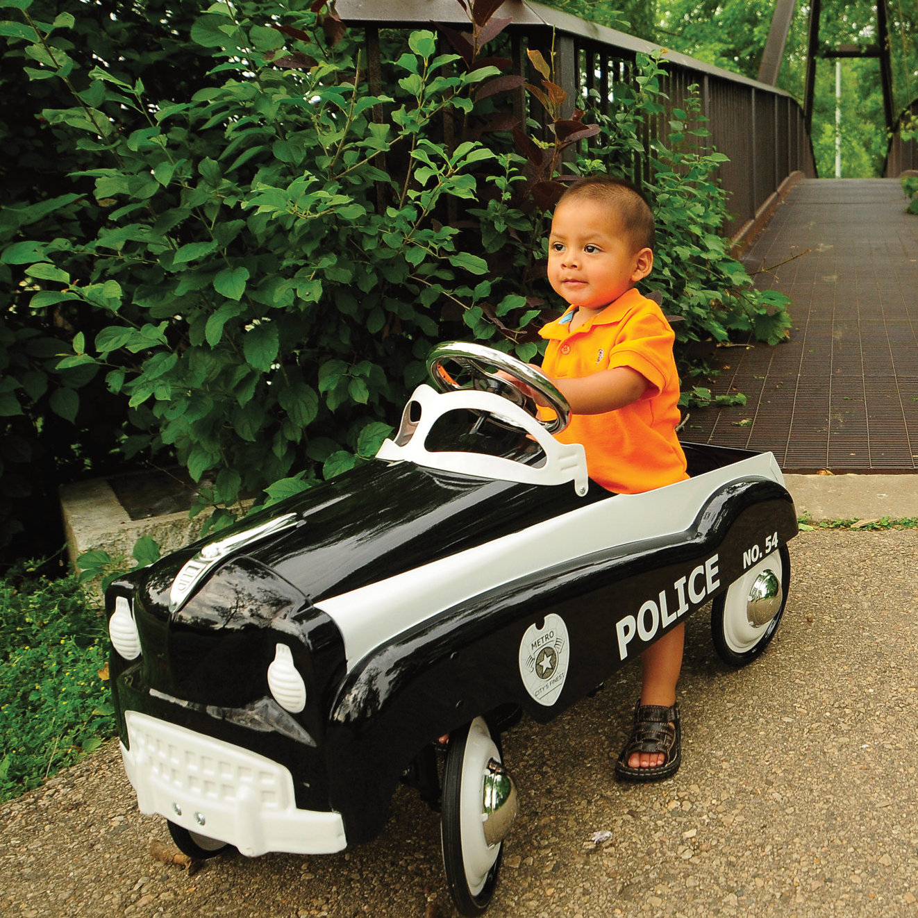 deluxe police roadster pedal car