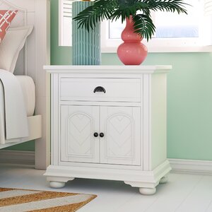 Tarquin 1 Drawer Nightstand