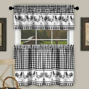 Harville Plaid Rooster Kitchen Curtain