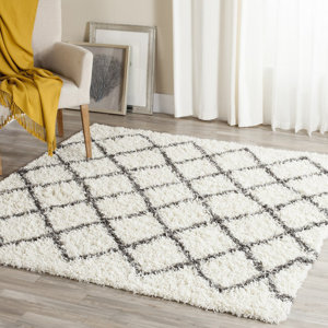 Laurelville Ivory / Dark Gray Area Rug