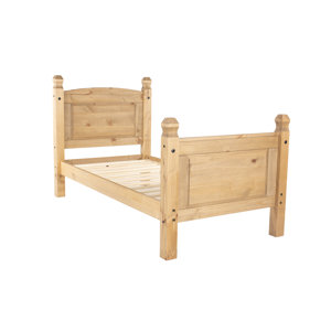 Massivholzbett Classic Corona von Home & Haus