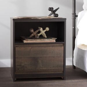 Taumsauk 1 Drawer Nightstand