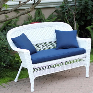Alburg Loveseat with Cushions