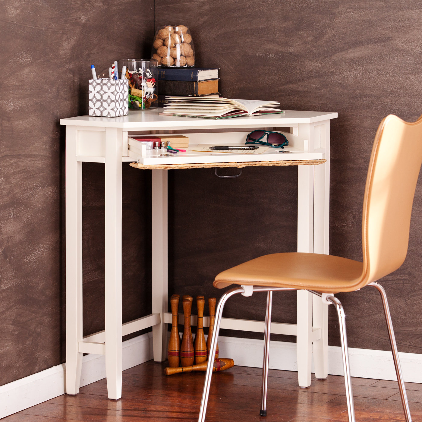 Breakwater Bay Chaplecroft Corner Writing Desk & Reviews Wayfair