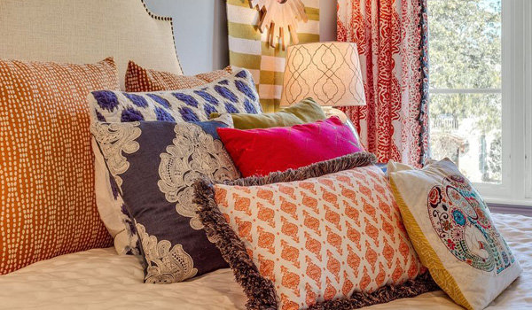 How To Decorate With Colorful Accent Pillows Wayfair Design R Stevens Interior