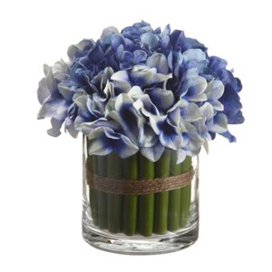 Small Hydrangea Centerpiece in Vase