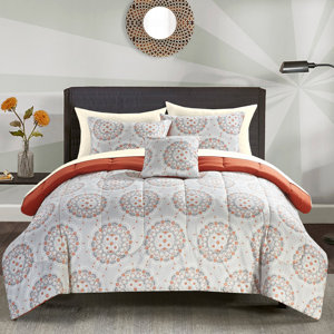 Emerita 8 Piece Reversible Bed in a Bag Set
