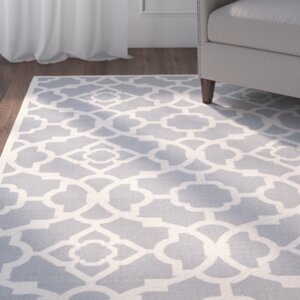 Kenton Gray/White Indoor/Outdoor Area Rug