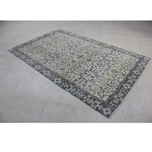 Vintage Hand-Knotted Gray/Beige Area Rug