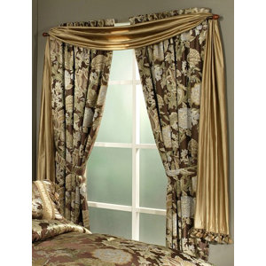 Wonderland Window Nature/Floral Rod Pocket Curtain Panels (Set of 2)