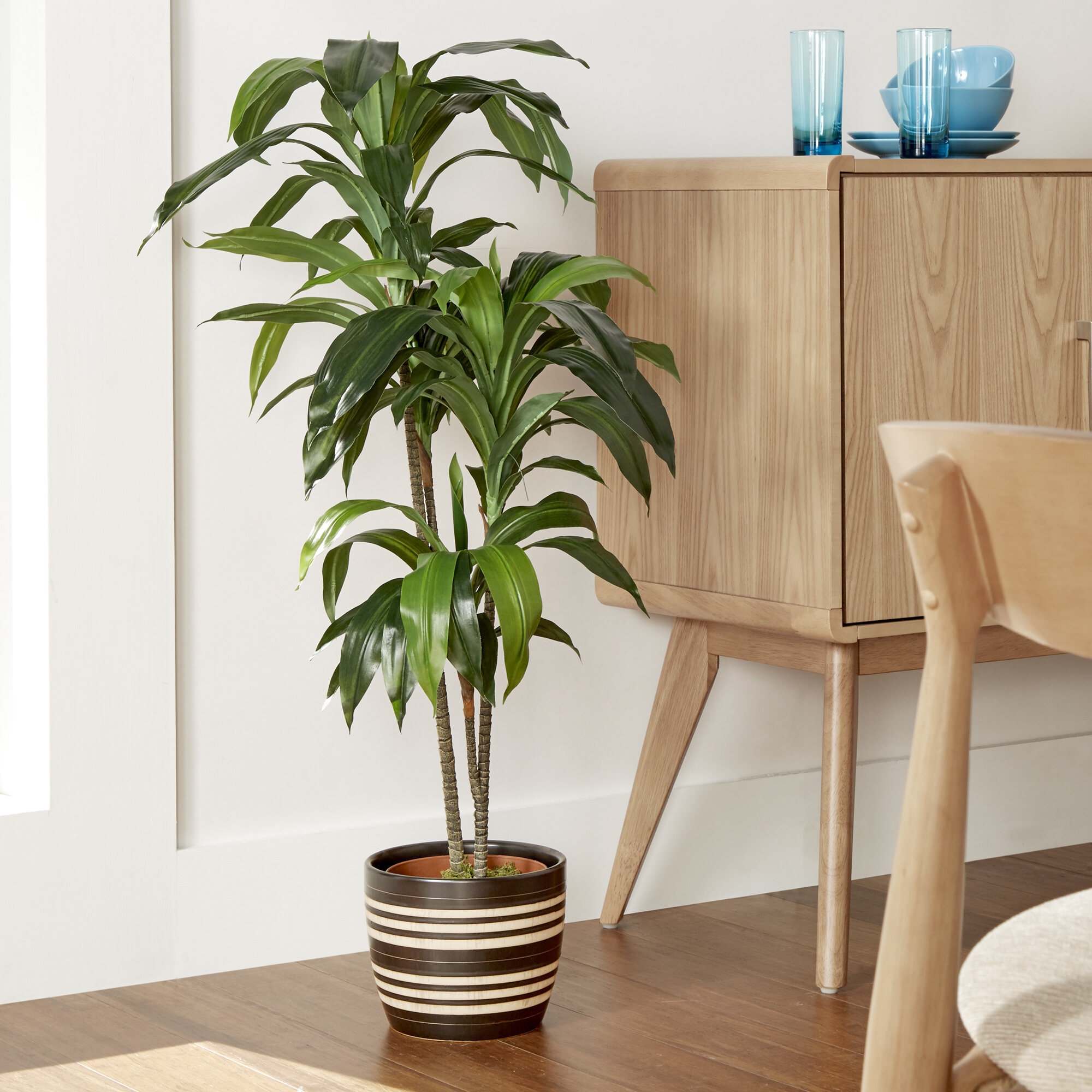 Tall artificial floor plants Idea