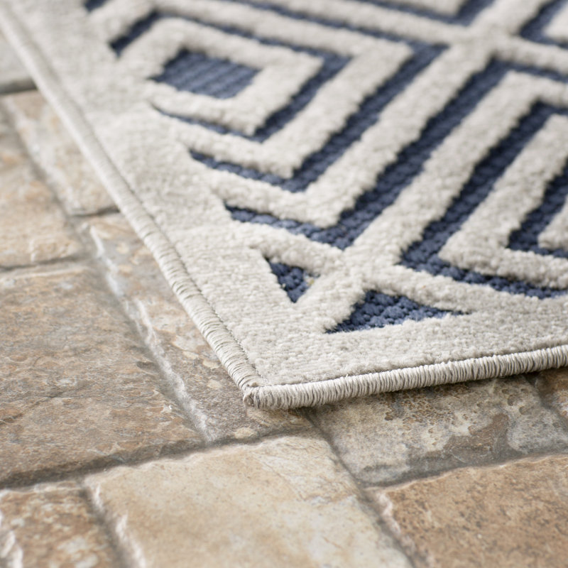 Brayden Studio Mcgruder Cream/Navy Indoor/Outdoor Area Rug & Reviews