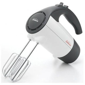 220 Watt 6 Speed Retractable Cord Hand Mixer
