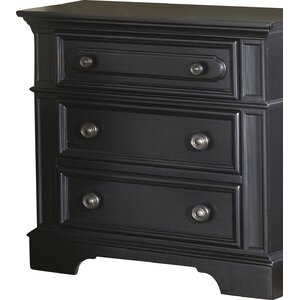 Linda Bay 3 Drawer Bachelor's Chest