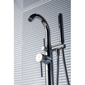 Single Handle Floor Mount Tub Filler Mixer with Hand Held Shower Head