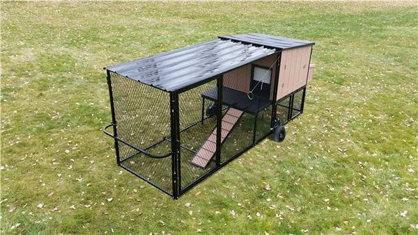 Hersh Mobile Chicken Coop With Chicken Run