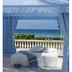 Play Pad Square Resort Patio Daybed