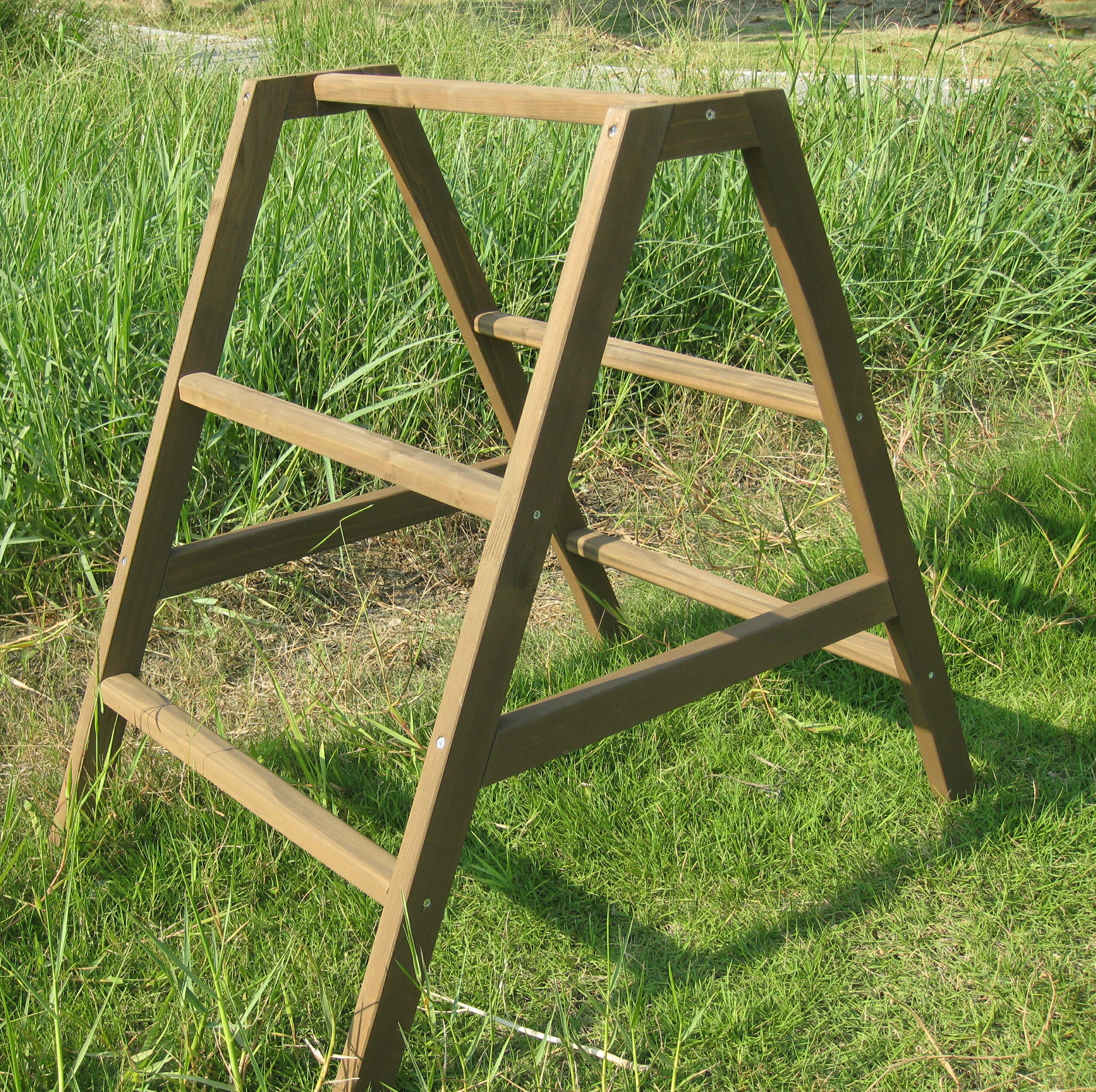 Coops Feathers Portable A Frame Roosting Ladder