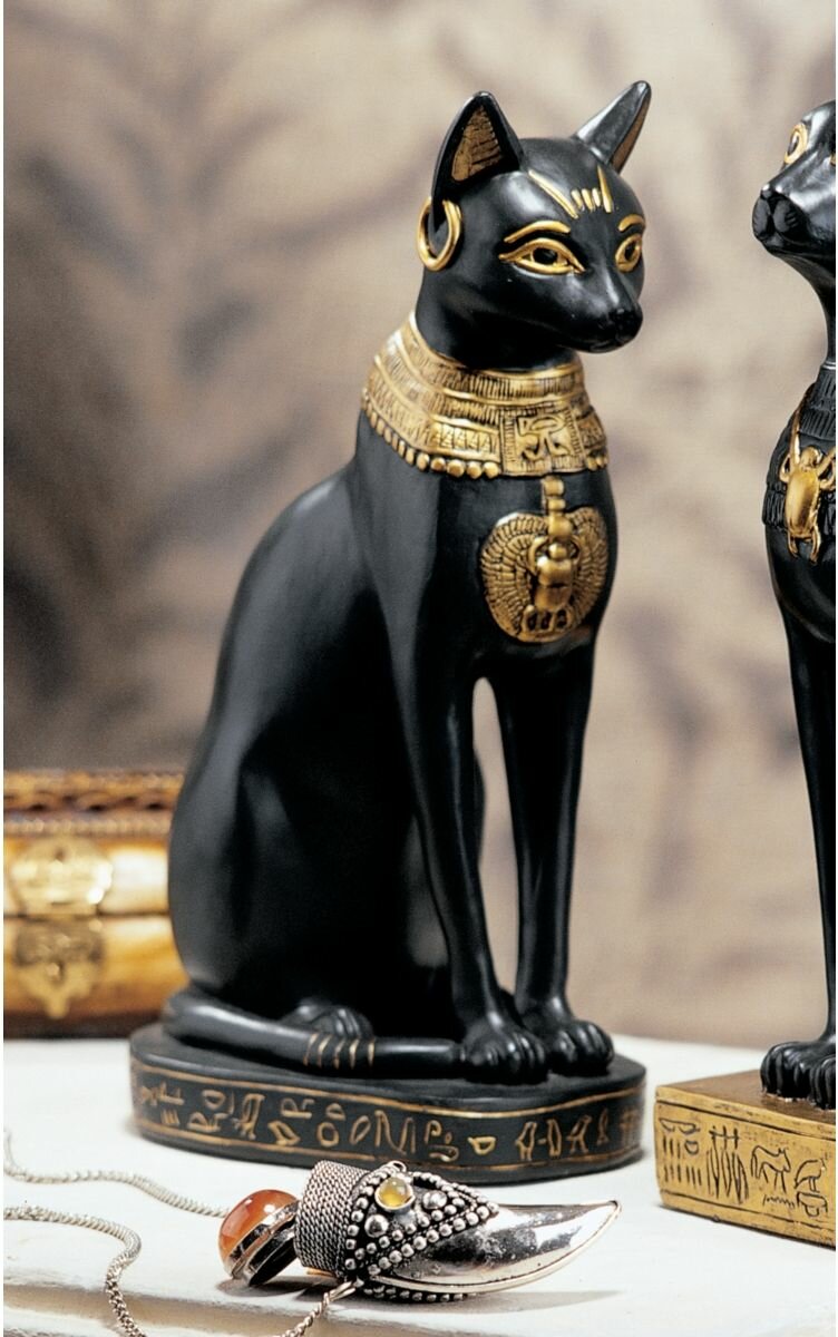 Design Toscano Egyptian Cat Goddess Bastet With Earrings Figurine 