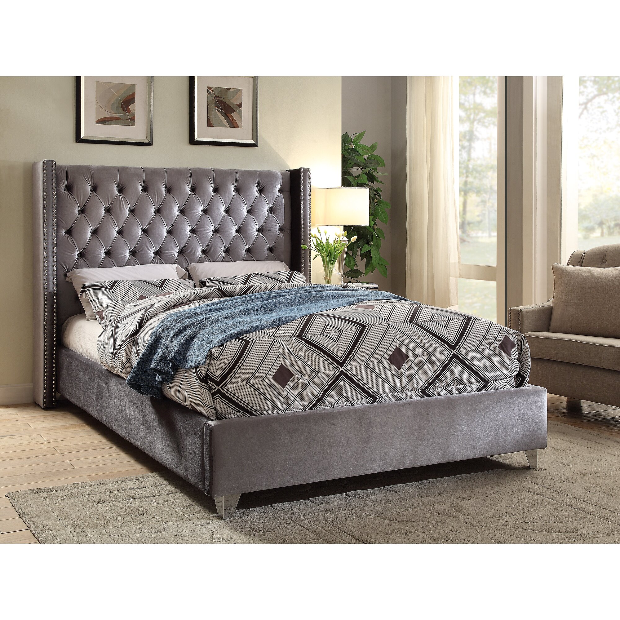 Everly Quinn Inverness Upholstered Platform Bed Reviews