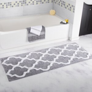 Long Trellis Bath Rug