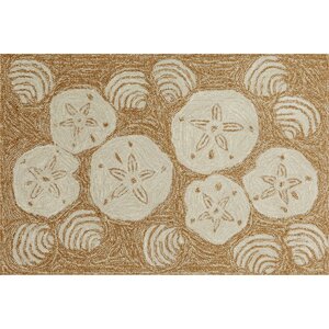 Winifred Natural Shell Toss Indoor/Outdoor Area Rug