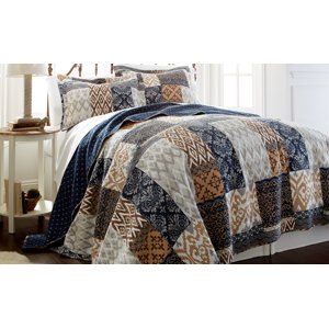 Laura Quilt Set