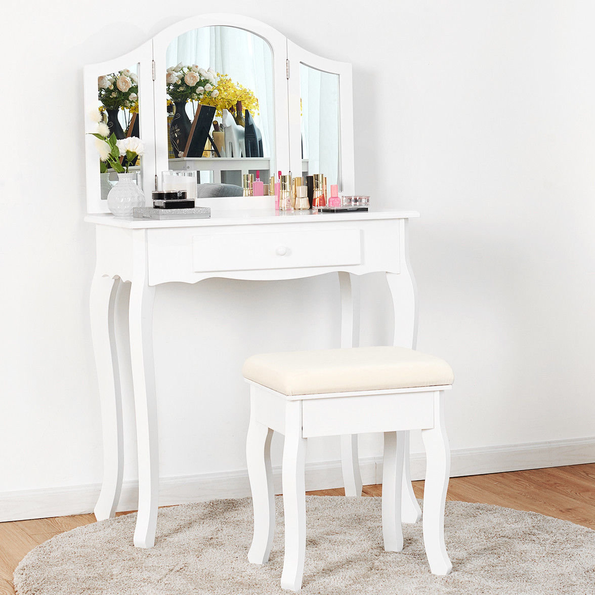 Charlton Home Bergmann Tri Folding Vintage Vanity Set With Mirror Charlton Home Bergmann Tri Folding Vintage Vanity Set With Mirror Wayfair