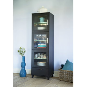 Vitrine Denebola von Urban Facettes