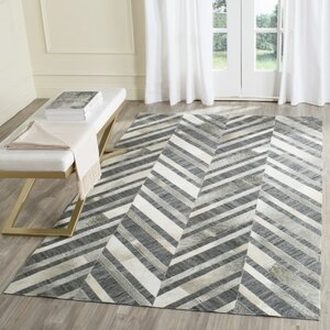 Sevastopol Hand-Woven Ivory/Dark Gray Area Rug