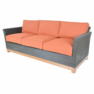 Sofa Metropolitan mit Kissen von Hazelwood Home