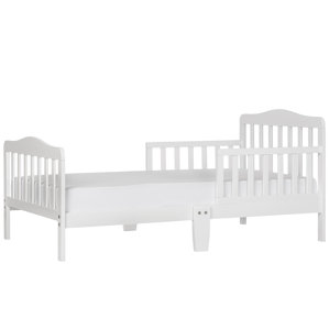 Classic Toddler Bed by Dream On Me