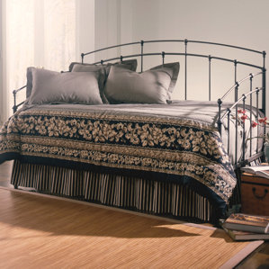 Leavitt Contemporary Metal Daybed by A..