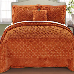 Cara 4 Piece Quilted Faux Fur Coverlet Set