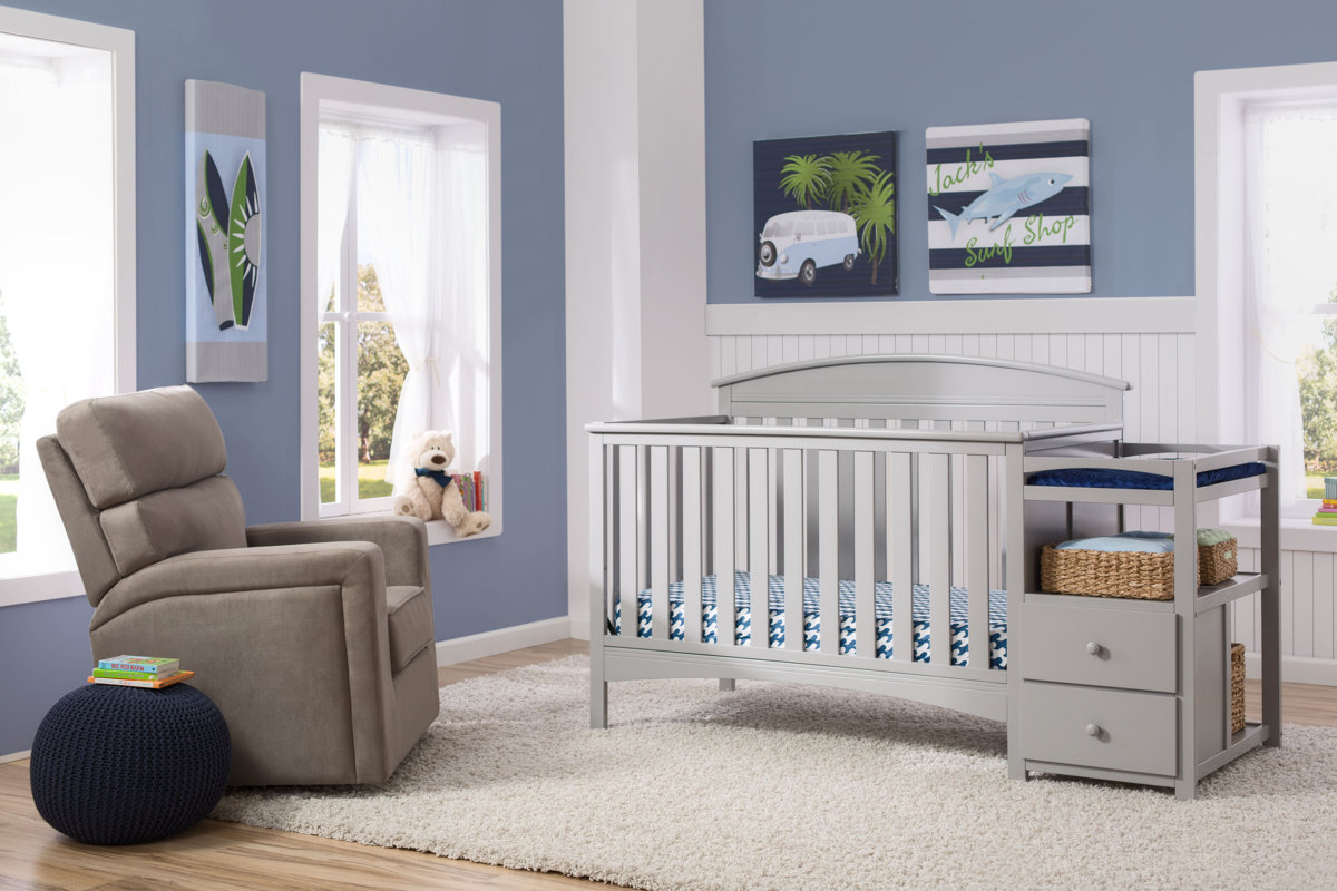 Delta Children Abby 4in1 Convertible Crib and Changer by Delta