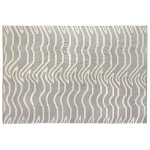 Hand-Woven Wool Gray/Ivory Area Rug