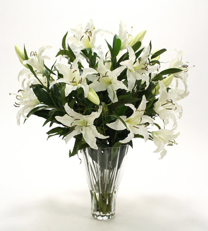 Distinctive Designs Waterlook Silk Casa Blanca Lilies in Glass Vase