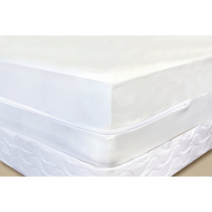 Luxurious Hypoallergenic Waterproof Mattress Protector by HomeCrate
