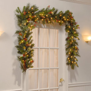 Pine Pre-Lit Garland