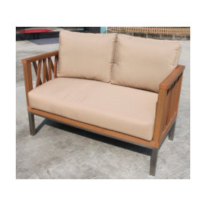 Sofa Mark mit Kissen von Hazelwood Home