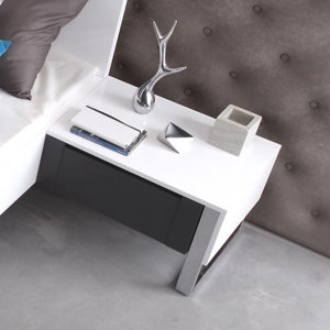 Nachttisch Celaya mit Schublade von Urban Designs