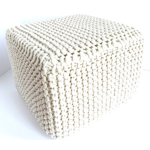 Würfelhocker von Hokku Designs