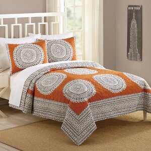 Artistic 3 Piece Quilt Set