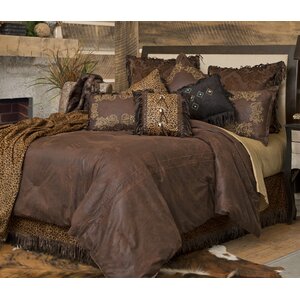 Manlius Comforter Collection