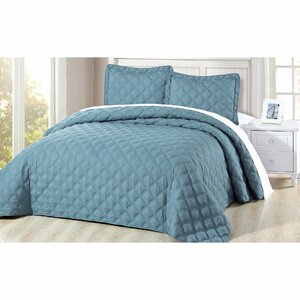 Barney 3 Piece Coverlet Set