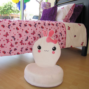 Critter Cushion Ribbon Kids Novelty Chair by Newplans Corporation
