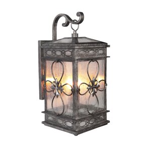 Caddy Traditional 2-Light Outdoor Wall Lantern