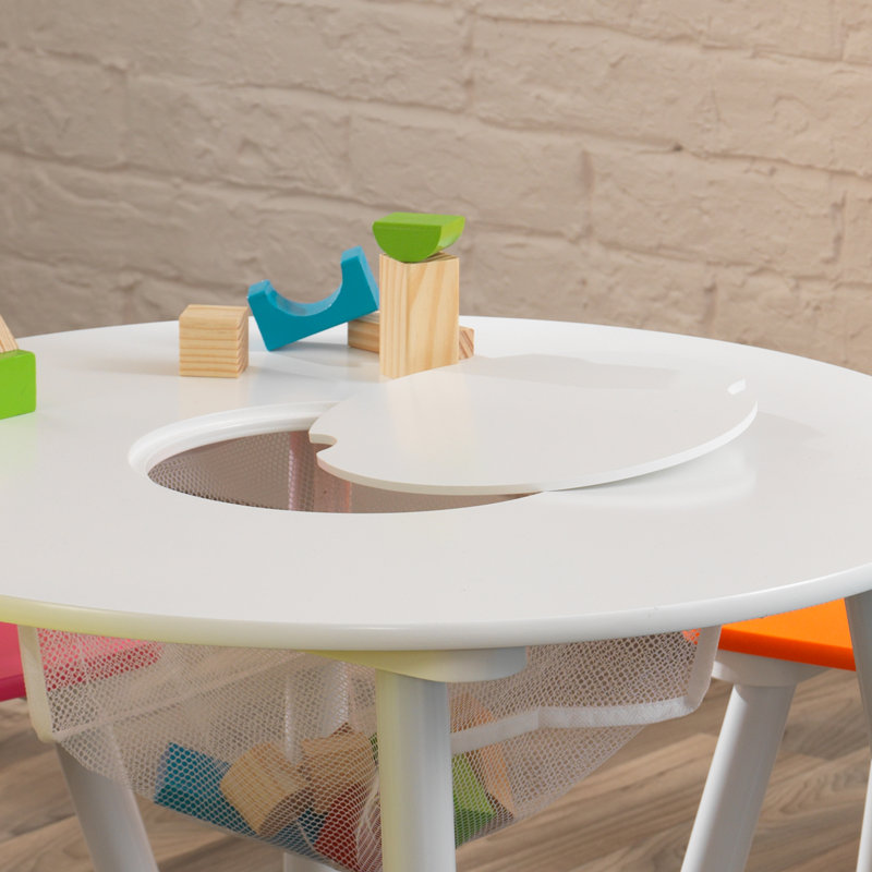 Kidkraft Table And Chair Set / KidKraft Wooden Table and 4 Chairs Set : Because of the table's natural wood, this fun furniture set would look great in any kid's room.