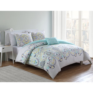 Halvorson 4 Piece Full/Queen Comforter Set